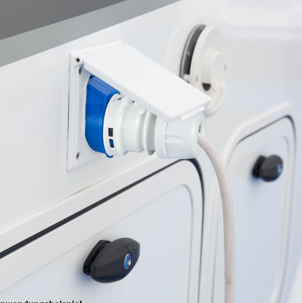 CEE Kupplung 3-polig 16A 230V IP44 blau
