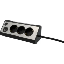Dreifachsteckdose mit 2x USB-Anschlüssen und LED-Beleuchtung