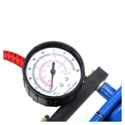 Fußluftpumpe 4 bar mit Doppelzylinder und Manometer