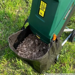 GARDEBRUK® Häcksler 2400 W mit zwei 50-Liter-Fangbeuteln