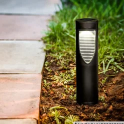 Grundig Solar-LED Gartenleuchte 8 x 31 cm