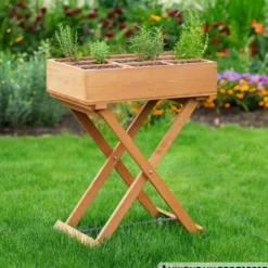 Kräuterhochbeet aus Holz