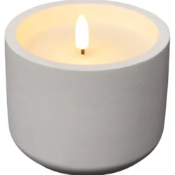 LED-Kerze batteriebetrieben 10 x 10 cm mit Betontopf