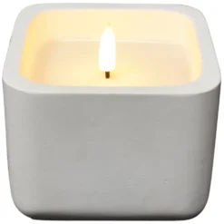 LED-Kerze batteriebetrieben 10 x 10 cm mit Betontopf