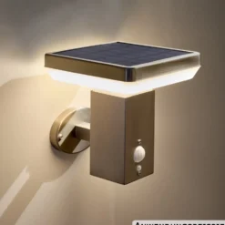 LED Solar Wandleuchte eckig 4,4 W in silber mit Bewegungsmelder