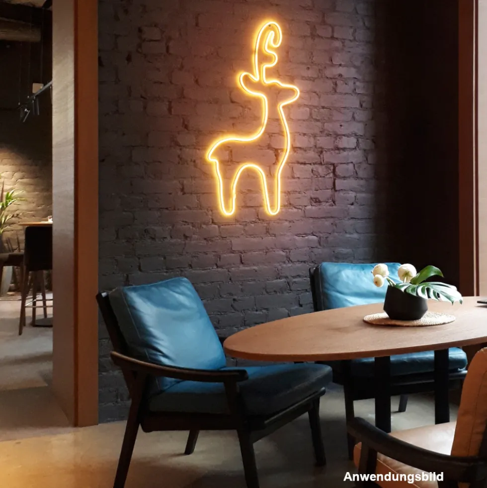 LED-Wanddekoration Rentier mit 96 warmweißen LEDs und Timerfunktion