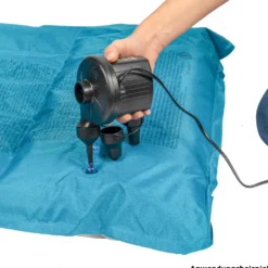 Luftpumpe elektrisch 230 V aus Kunststoff mit drei Adapter