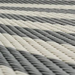 Outdoor-Teppich 180 x 120 cm, 9-fach sortiert