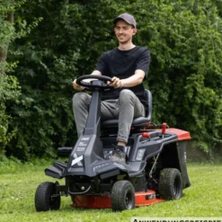 Scheppach Benzin-Aufsitzrasenmäher MR200-61 LT und Akku-Rasentrimmer im Set