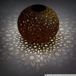Solar-LED-Kugel aus Metall in Rostoptik Ø 20cm